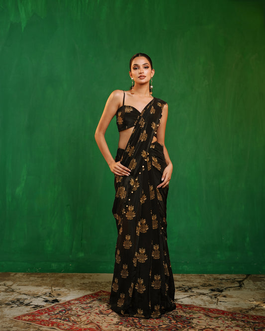 Pineapple Print Pre-Drape Saree With Statement Organza Poncho Set (Set of 3)