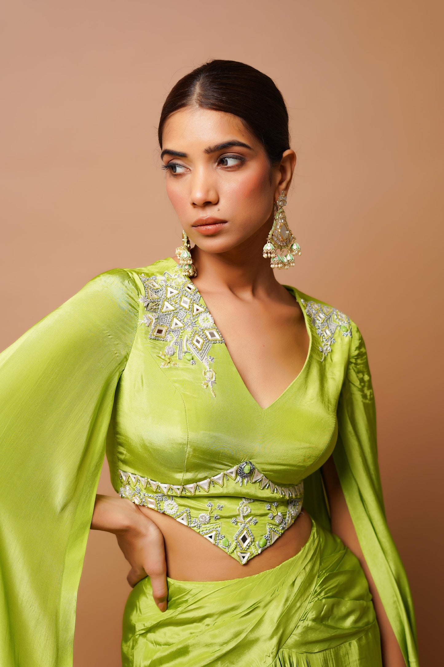 Bright Green Indo Set Image 6